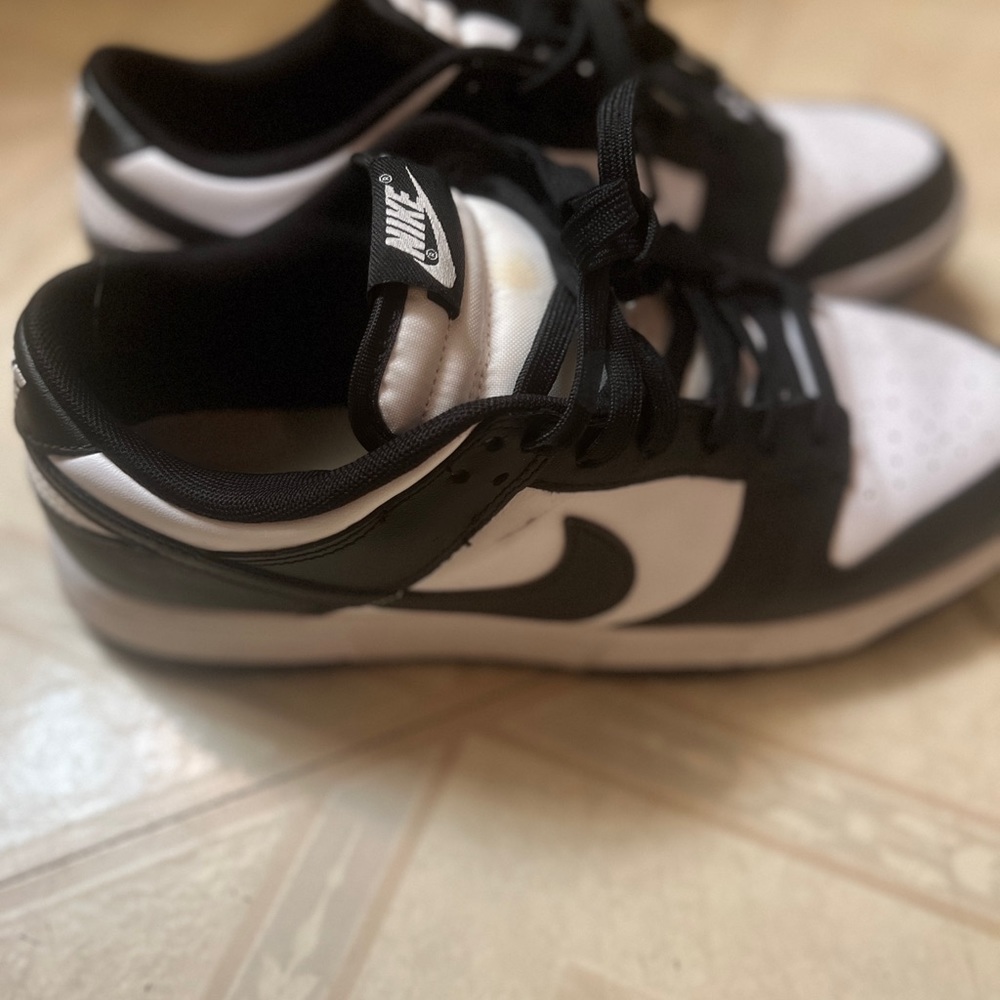 Nike Panda Dunk - image 3